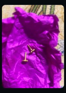 gold stud