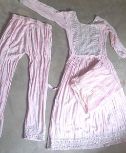 Pink Anarkali Frok With Beautiful Colors And Stone