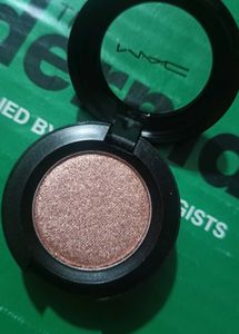 MAC EYESHADOW