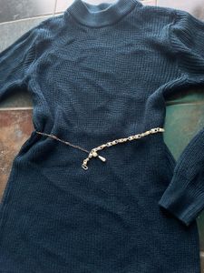 Cute sweater dress, size extra small, small