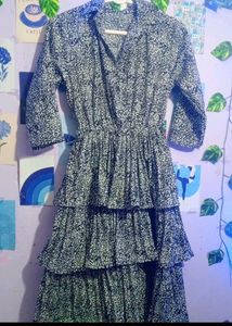 Fashionable Dress On Sale 🕊️