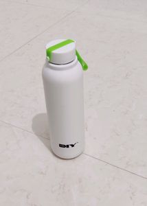 Mr. DIY WATER BOTTLE 750ML