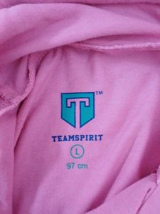 cropped hoodie t-shirt