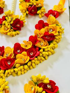 Floral Jewelry Set (Haldi)