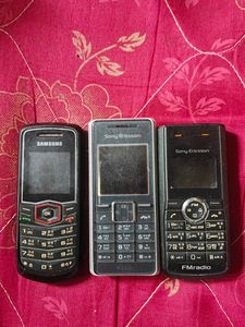 2 Sony ericsson And 1 Samsung Working