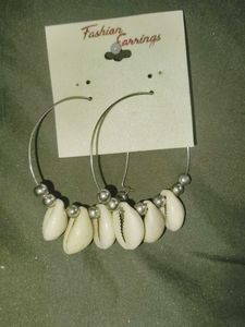 Shell Earring