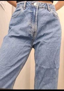 Straight Jeans