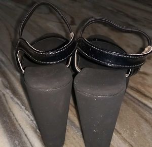 Black Shiny Sandal