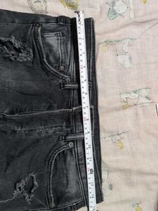 Distressed Black Skinny Jeans