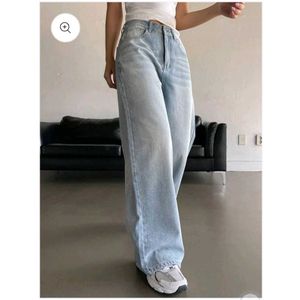 Light Wash Wide Leg Jeans (tall girls)