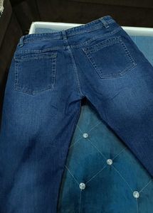 BUpgrade your style with versatile denim jeans