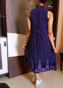 New Stylish Midi Dress💝