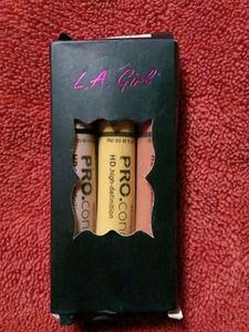 Beauzy pro HD Concealer