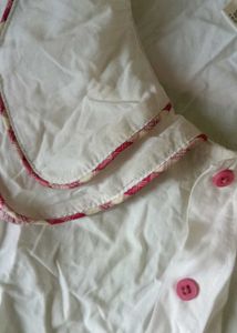 Cute Y2K Shirt With Frilled Collar And Embroidery