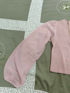 Pink Puff Sleeve Cropped top