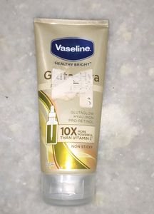 Vaseline gluta hya