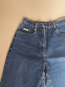 Vintage High-Waisted Jeans