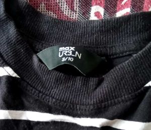 Striped Black Cropped T-Shirt