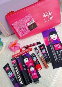 Elle 18 Makeup Kit With Pouch