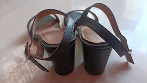 Bata Ankle Strap Women's Cross Evening