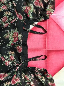 Black floral top