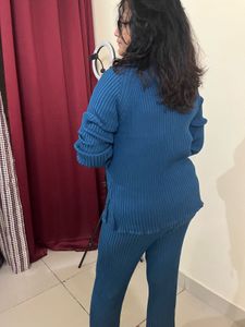Stylish Blue Knit Set