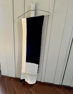 Stylish Color Block Woollen Scarf