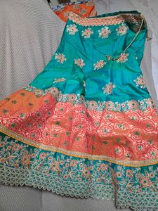 Wedding White Lehnga Choli Green Dupatta With Bag