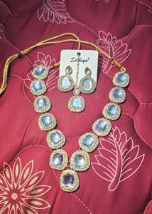 Sahitya Necklace Set