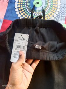 Chic Black Pencil Skirt