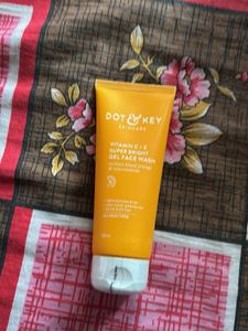 Dot & Key Face Wash