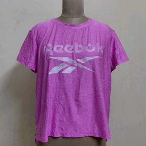 Reebok T-shirt