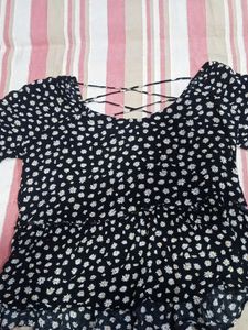 Beautiful Daisy Top