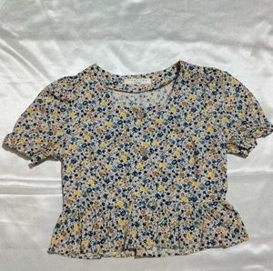 Floral Peplum Top - Cute & Trendy!