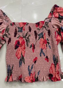 Street Style Store Floral Top | Size XS