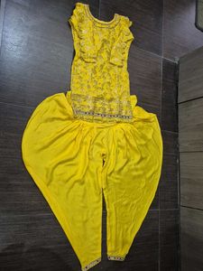 Short  Stylish Kurti With Typical Patiala Salwar