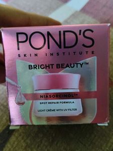 POND'S Bright Beauty Cream