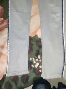 Grey Colour Jeans For Girls Check Description 1st