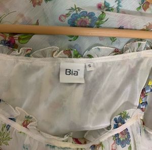 White Floral Print Tank Top