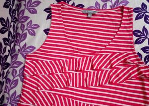 Suzanne Grae ♥️ With 🤍 Top