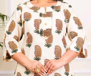Beautiful Off White Kurti..🤍✨