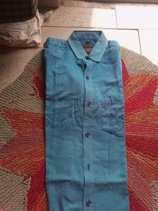 Photo not clear but shirt like a new. New jesi