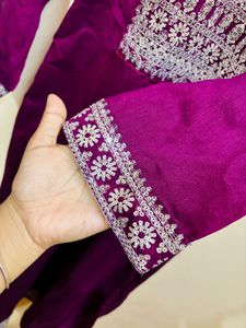 Women Silk Blend Kurta 💜