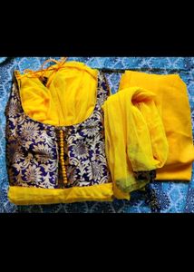 ₹700 Netted Anarkali Suit