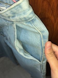 Light Wash Cropped Jeans