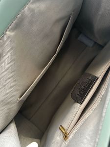 👜Luxurious large fendi Bag - NWT