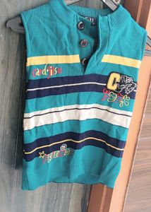 Girl&#39;s Striped Top