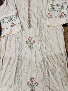 XXL Cream Embroidered Kurti