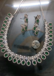 It's AD Silver Neck Pc With Earrings
