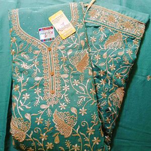 🌸Karwa Chauth Special Suit 🌸